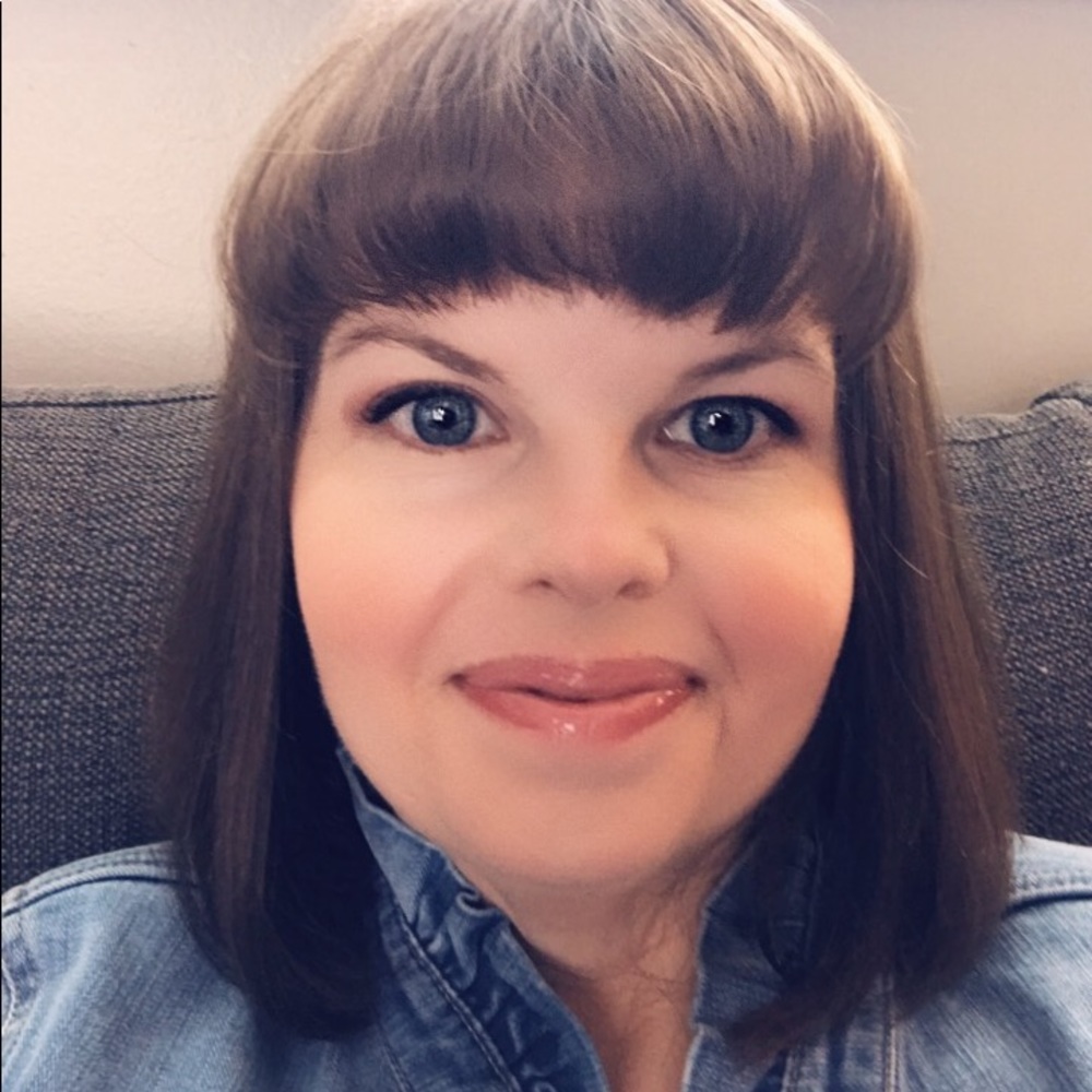 Meet your Posher, Elena